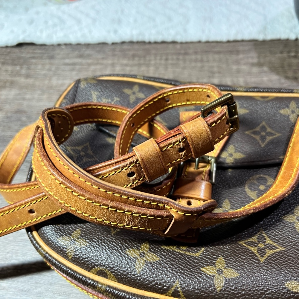 Vintage LV Jeunfille Monogram Crossbody Bag - Picture 8 of 8